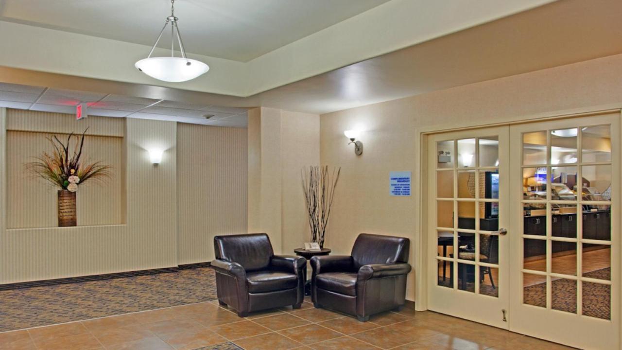 Holiday Inn Express Hotel & Suites Swift Current By Ihg Ngoại thất bức ảnh